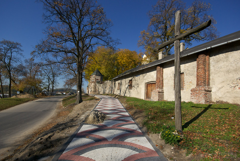 Mur obronny klasztoru w Mstowie - Wancerzowie