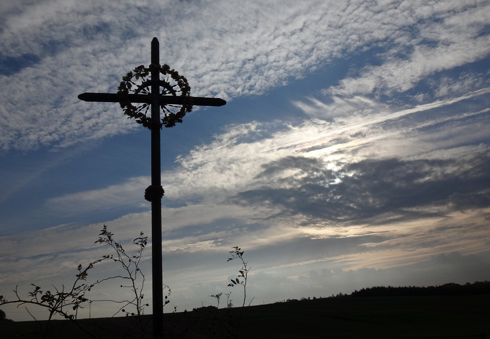 Krzyż w okolicy Trzyciąża